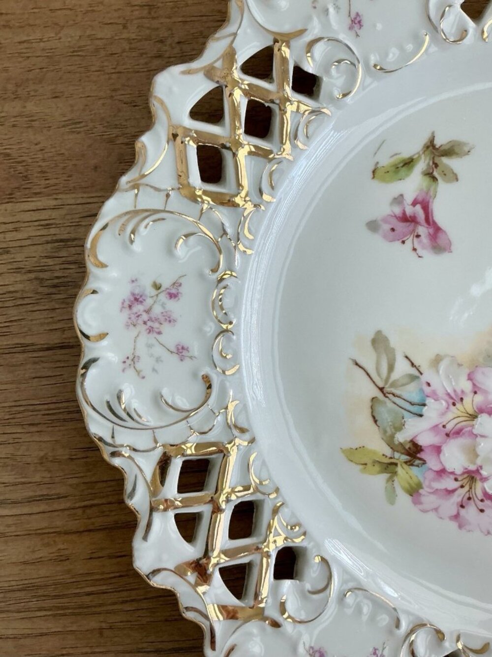 Antique Pierced Porcelain Plate Apple Blossom Floral Gold Gilt 10in - Picture 3 of 16